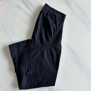 Maternity Black Leggings - Lasora - Large